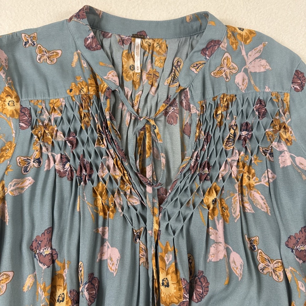 Free People Top Blouse Floral Cottage MED Butterfly Career Dressy Flowy Smocked - Picture 3 of 10